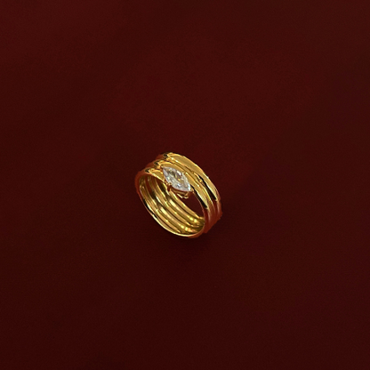 Demi Twist Ring